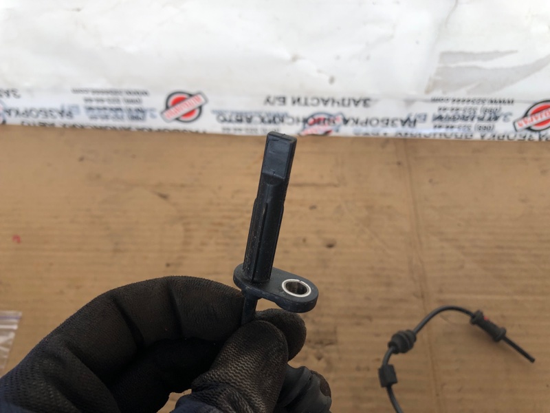 Датчик ABS задний левый CHEROKEE 14- 2019 3.2L 6