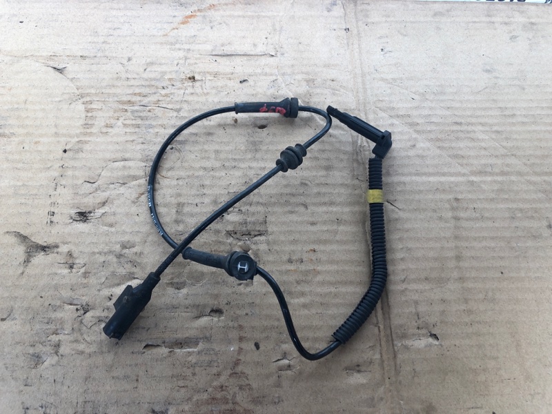 Запчасть датчик abs передний левый JEEP CHEROKEE 14- 2019 3.2L 6 68141887AC Б/У Датчик ABS передний левый JEEP CHEROKEE 14- 2019 3.2L 6 68141887AC Б/У