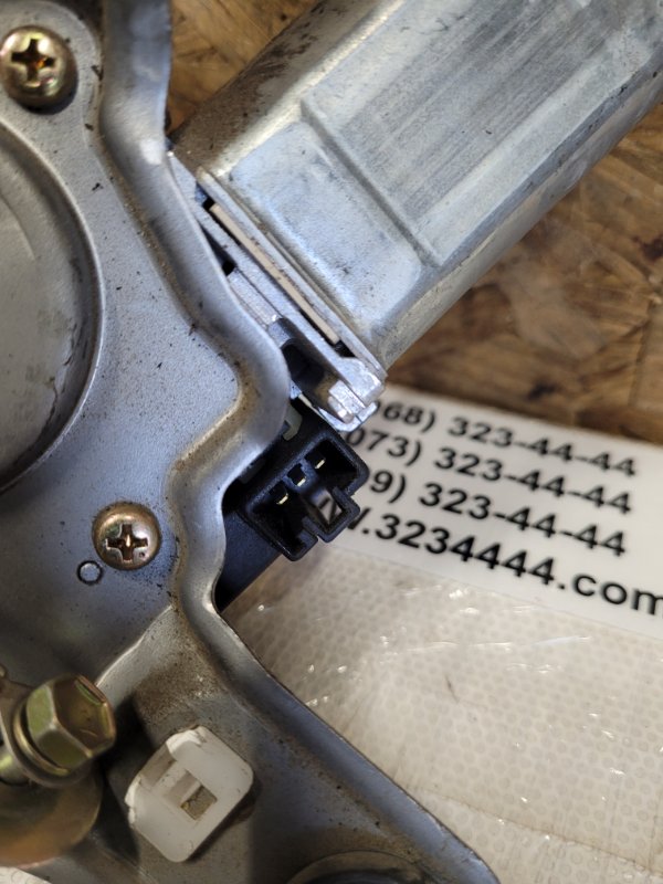 Моторчик стеклоочистителя задний LAND CRUISER PRADO 120 02-09 Внедорожник