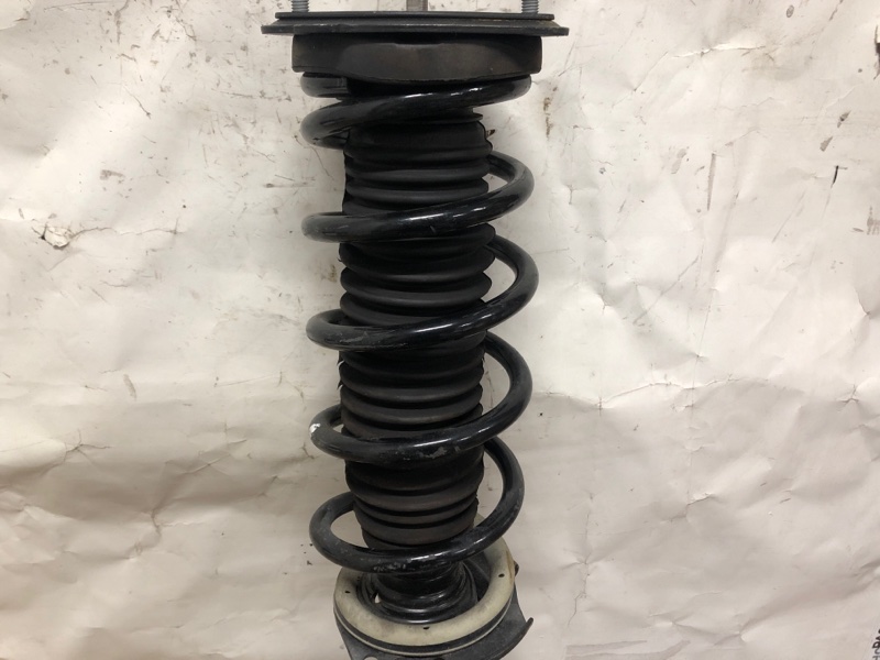 Амортизатор задний правый INFINITI Q50 20- Седан 3.0 VR30DDTT