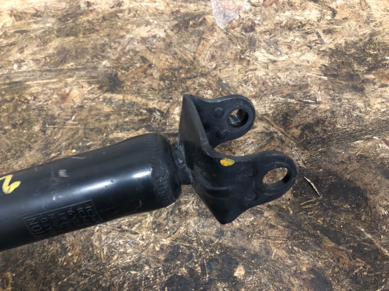 Амортизатор задний правый Q50 20- 2021 Седан 3.0 VR30DDTT