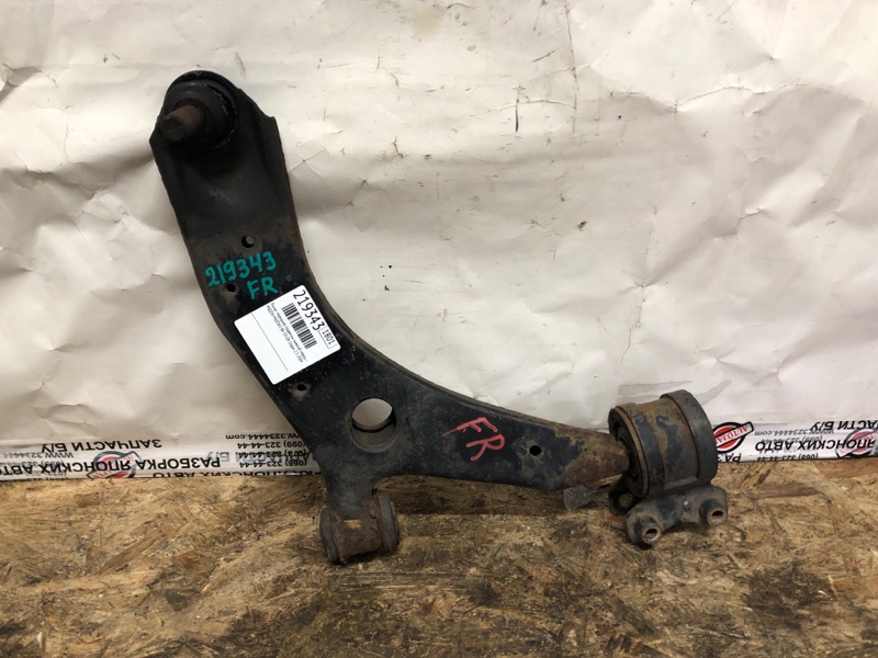 Рычаг передней подвески нижний передний правый MAZDA 3 BK 03-08 2004 Седан 2.3 B32H-34-300 Б/У