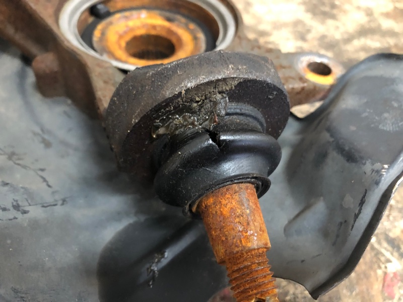 Кулак поворотный передний левый TLX 14-17 2015 Седан 2.4 Кулак поворотный передний левый TLX 14-17 2015 Седан 2.4