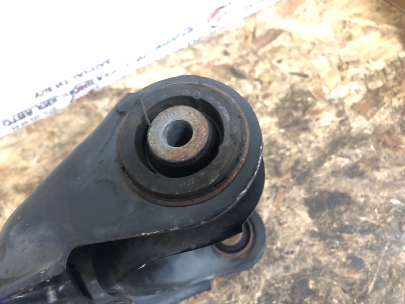 Рычаг задней подвески поперечный верхний задний правый TLX 14-17 2015 Седан 2.4