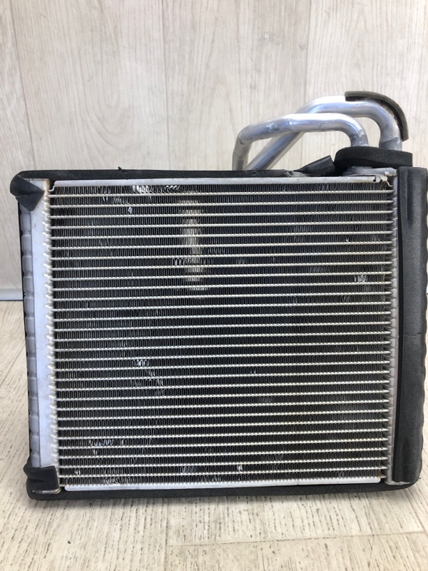 Испаритель кондиционера 200 14-16 2016 UF 2.4 ED6