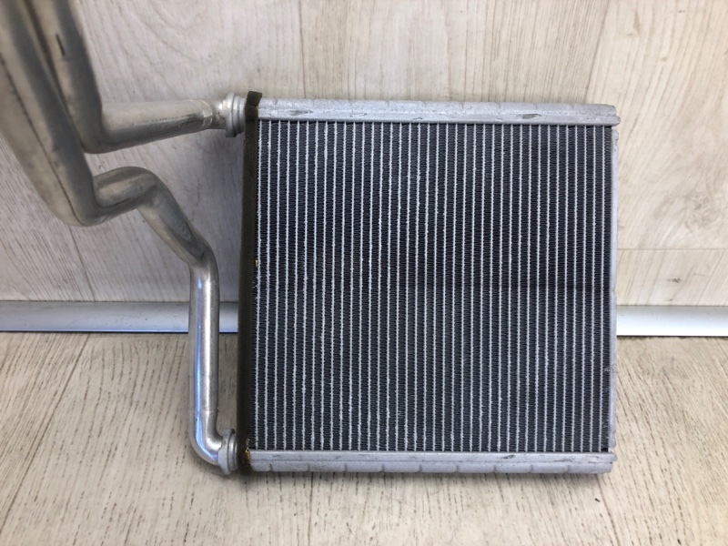 Радиатор печки 200 14-16 2016 UF 2.4 ED6