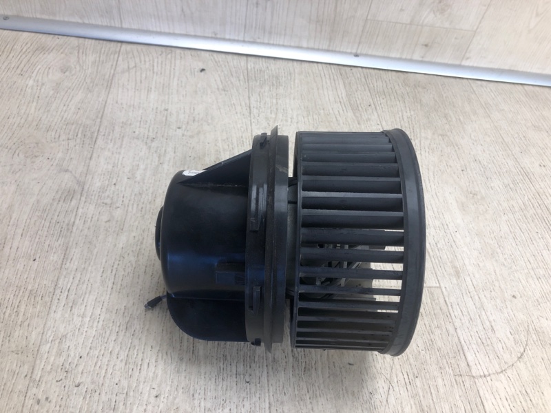 Моторчик печки FOCUS 10-18 2017 CB8 2.0 XQDA Моторчик печки FOCUS 10-18 2017 CB8 2.0 XQDA