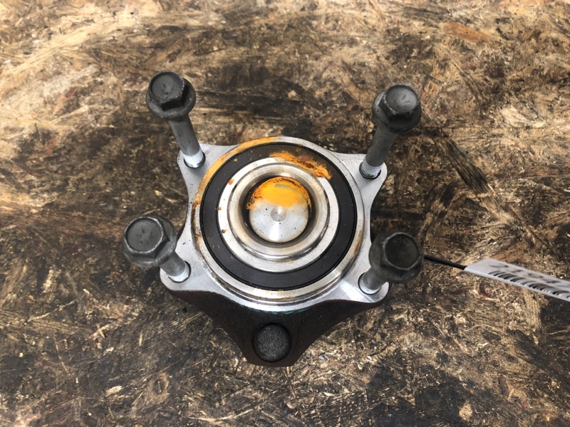 Ступица задняя правая SUZUKI KIZASHI 09-14 Седан 2.4