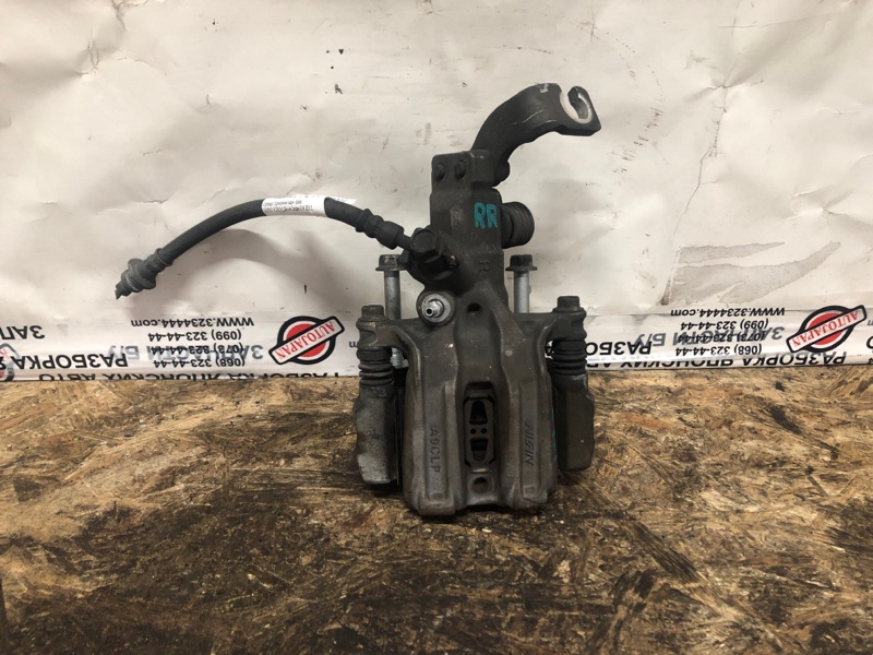 Суппорт тормозной задний правый SUZUKI KIZASHI 09-14 2011 Седан 2.4 55401-57L00-999 Б/У