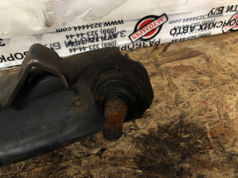 Рычаг передней подвески нижний передний левый HYUNDAI ACCENT RB 10- 1.6L 4