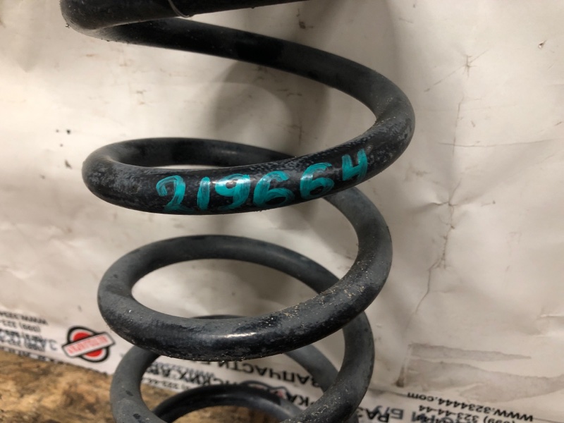 Пружина задней подвески CHEROKEE 14- 2017 Wagon 2.4L I4 FI DOHC 16V NF4 Пружина задней подвески CHEROKEE 14- 2017 Wagon 2.4L I4 FI DOHC 16V NF4