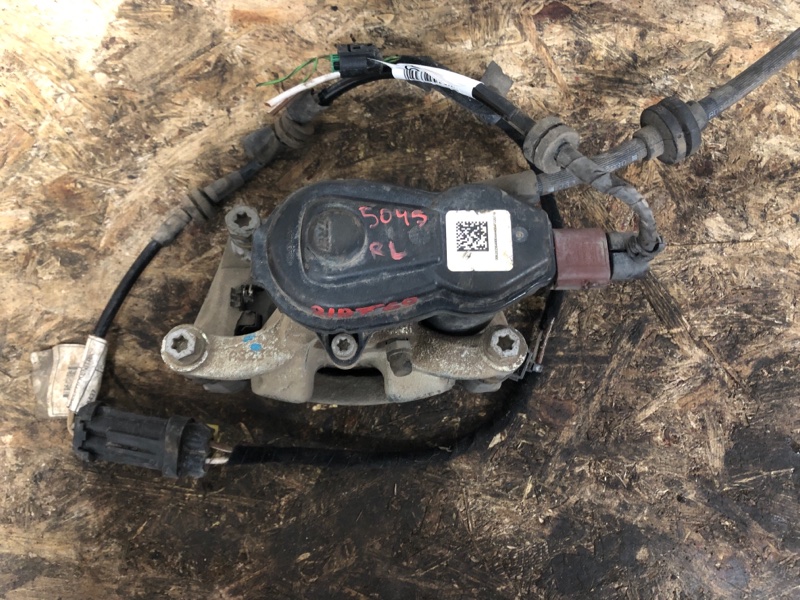 Суппорт тормозной задний левый RENEGADE (BU) 14- 2020 Wagon 2.4L I4 ZERO EVAP M-AIR Суппорт тормозной задний левый RENEGADE (BU) 14- 2020 Wagon 2.4L I4 ZERO EVAP M-AIR