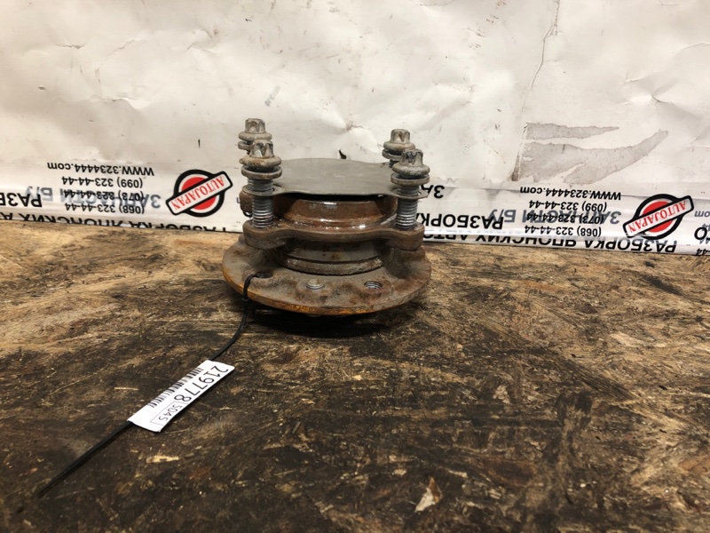 Ступица задняя правая RENEGADE (BU) 14- 2020 Wagon 2.4L I4 ZERO EVAP M-AIR Ступица задняя правая RENEGADE (BU) 14- 2020 Wagon 2.4L I4 ZERO EVAP M-AIR