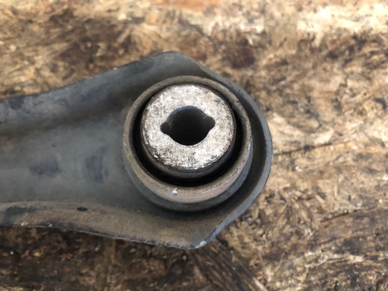 Рычаг задней подвески поперечный задний правый RENEGADE (BU) 14- 2020 Wagon 2.4L I4 ZERO EVAP M-AIR Рычаг задней подвески поперечный задний правый RENEGADE (BU) 14- 2020 Wagon 2.4L I4 ZERO EVAP M-AIR