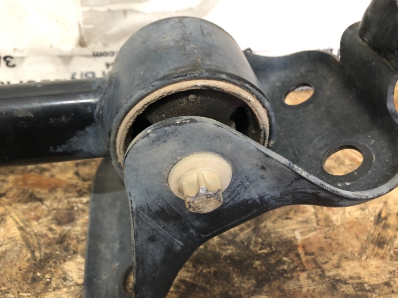 Рычаг задней подвески продольный задний правый RENEGADE (BU) 14- 2020 Wagon 2.4L I4 ZERO EVAP M-AIR Рычаг задней подвески продольный задний правый RENEGADE (BU) 14- 2020 Wagon 2.4L I4 ZERO EVAP M-AIR