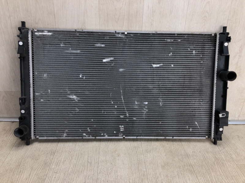 Запчасть радиатор основной JEEP COMPASS 06-16 2013 MK49 2.4 ED3 68004049AB Б/У Радиатор основной JEEP COMPASS 06-16 2013 MK49 2.4 ED3 68004049AB Б/У