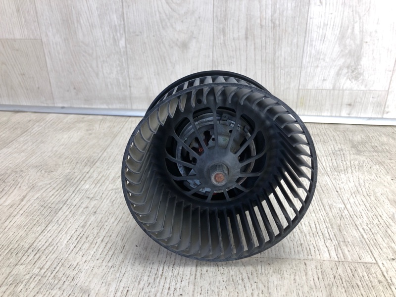 Моторчик печки FOCUS 10-18 2015 CB8 2.0 XQDA