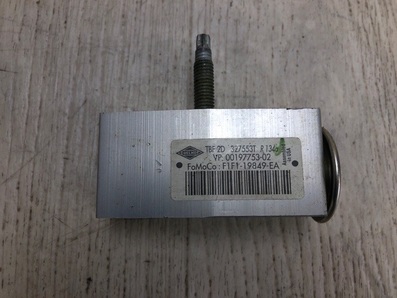 Клапан кондиционера FORD FOCUS 10-18 2015 CB8 2.0 XQDA F1FZ-1984-9A Б/У