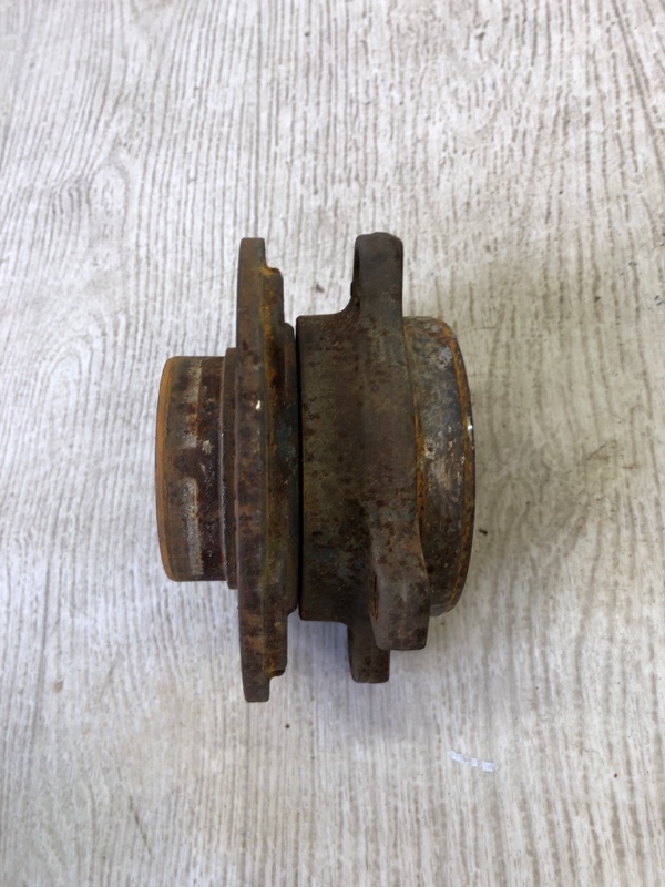 Ступица передняя JEEP CHEROKEE 14- KL 3.2 EHB Ступица передняя JEEP CHEROKEE 14- KL 3.2 EHB