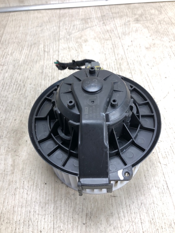 Моторчик печки SONATA YF 10-14 2014 YF 2.0 G4KH