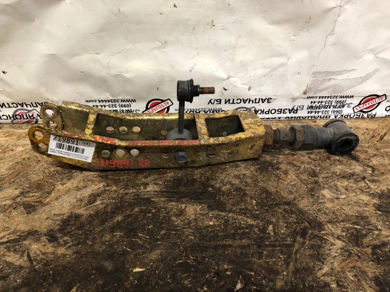 Рычаг задней подвески поперечный нижний задний правый SUBARU IMPREZA WRX 10-14 GH 2014 Хетчбек 2.5 EJ255 20250FG042 Б/У