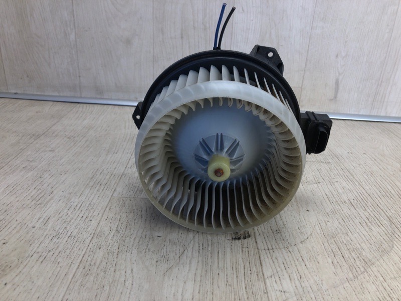 Моторчик печки JEEP COMPASS 06-16 MK49 2.0 ECN Моторчик печки JEEP COMPASS 06-16 MK49 2.0 ECN