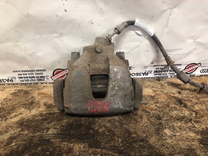 Запчасть суппорт тормозной передний левый FORD FOCUS 10-18 2012 Хетчбек 2.0L GDI I4 flex fuel engine CV6Z-2B121-A Б/У Суппорт тормозной передний левый FORD FOCUS 10-18 2012 Хетчбек 2.0L GDI I4 flex fuel engine CV6Z-2B121-A Б/У