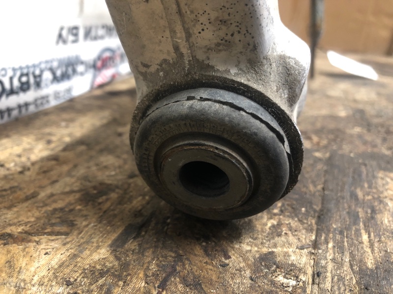 Рычаг передней подвески нижний передний правый FORD FOCUS 10-18 Хетчбек 2.0L GDI I4 flex fuel engine Рычаг передней подвески нижний передний правый FORD FOCUS 10-18 Хетчбек 2.0L GDI I4 flex fuel engine