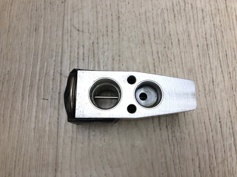 Клапан кондиционера PATRIOT 10-17 2010 MK74 2.0 ECN Клапан кондиционера PATRIOT 10-17 2010 MK74 2.0 ECN