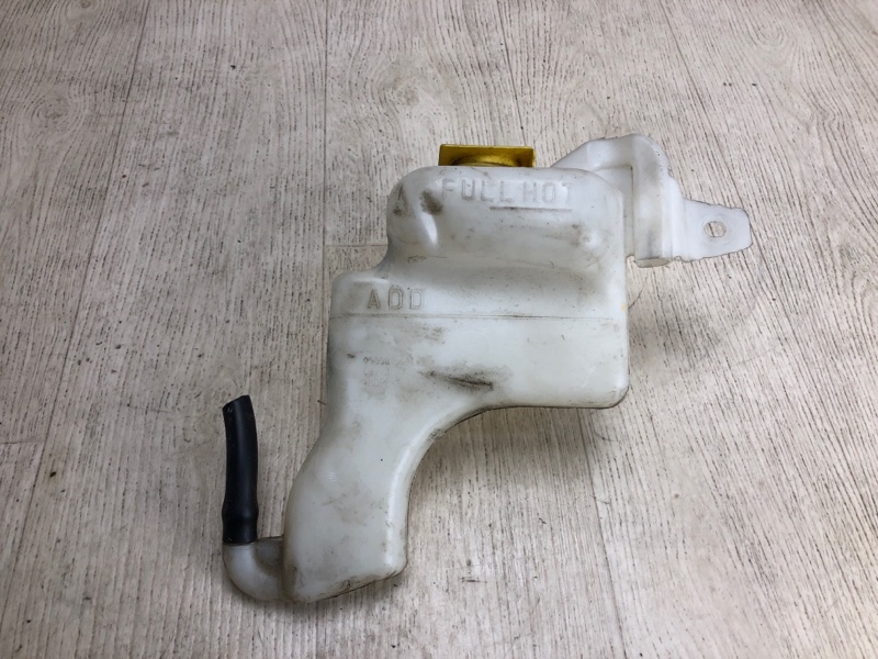 Запчасть бачок расширительный JEEP PATRIOT 10-17 2015 MK74 2.4 ED3 5058156AI Б/У Бачок расширительный JEEP PATRIOT 10-17 2015 MK74 2.4 ED3 5058156AI Б/У