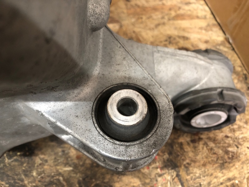 Балка задней подвески RL 05-12 2008 Седан 3.5