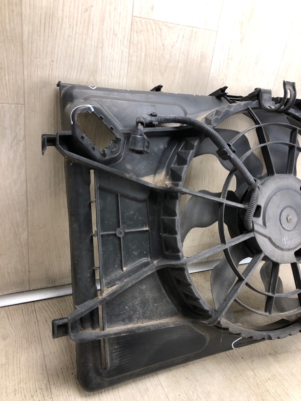 Диффузор вентилятора основного радиатора ELANTRA HD 06-11 2009 HD 2.0 G4GC