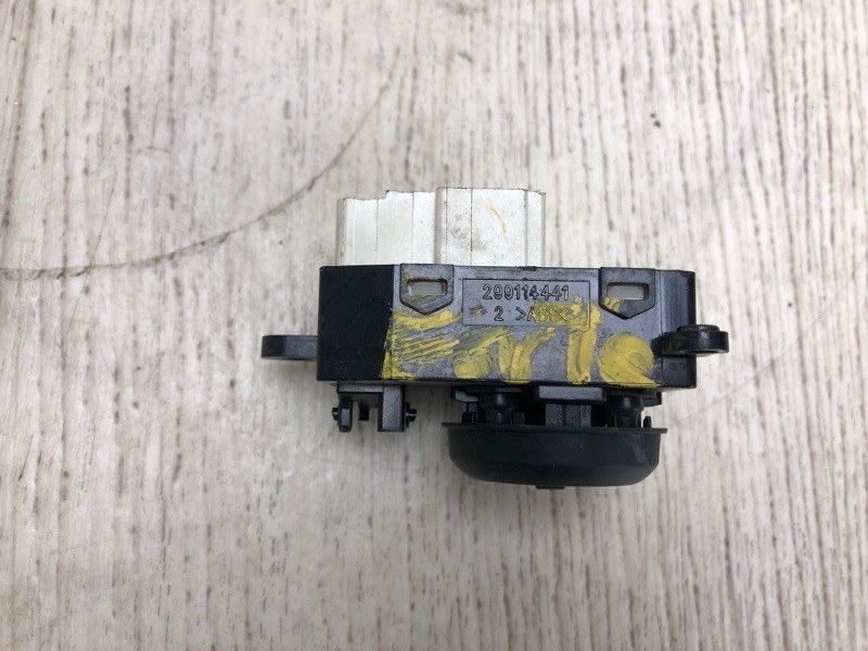 Блок управления зеркалами FORTE YD 12- 2015 YD 1.8 G4NB Блок управления зеркалами FORTE YD 12- 2015 YD 1.8 G4NB