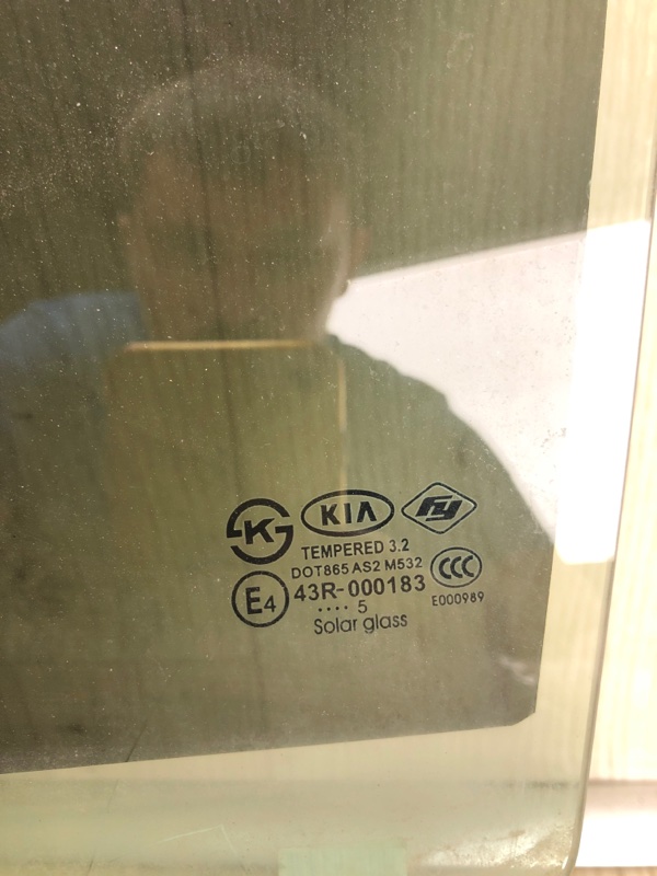 Стекло двери заднее левое FORTE YD 12- 2015 YD 1.8 G4NB