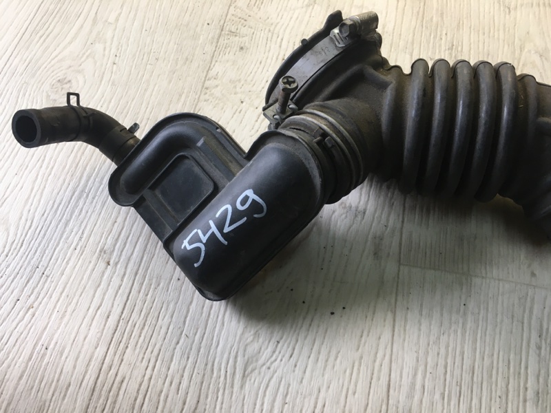 Патрубок воздушного фильтра NV200 USA 13- 2015 M20XUS 2.0 MR20DE