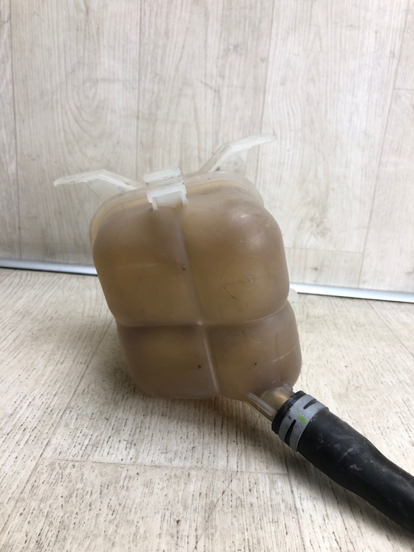 Бачок расширительный EDGE 06-14 2014 TQ1 3.5 PDED