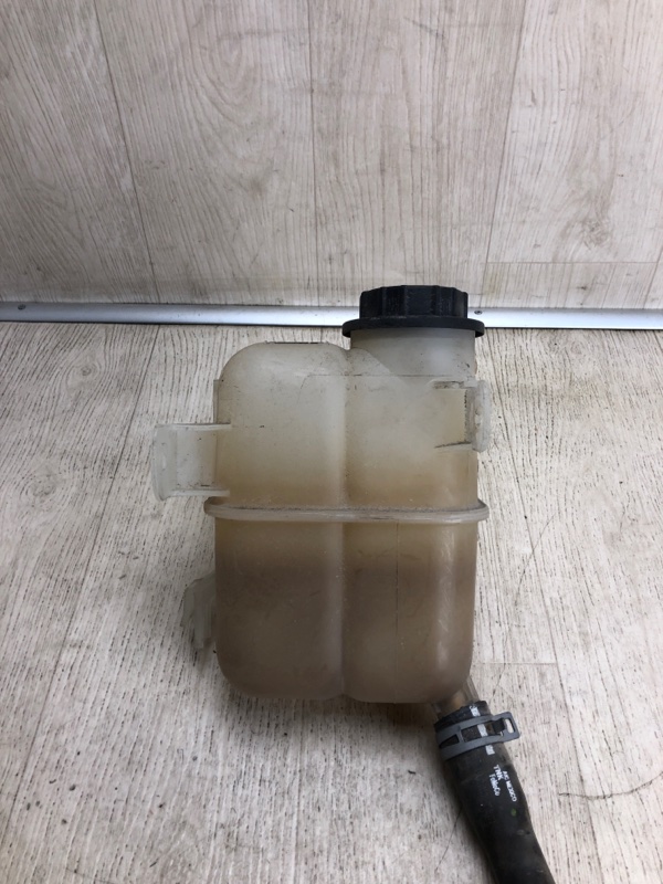 Бачок расширительный EDGE 06-14 2014 TQ1 3.5 PDED