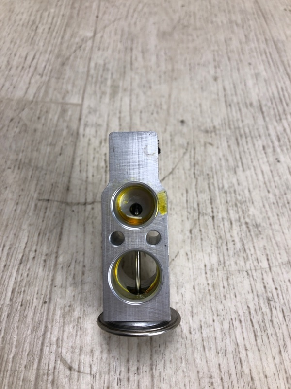 Клапан кондиционера FORD EDGE 06-14 TQ1 3.5 PDED Клапан кондиционера FORD EDGE 06-14 TQ1 3.5 PDED