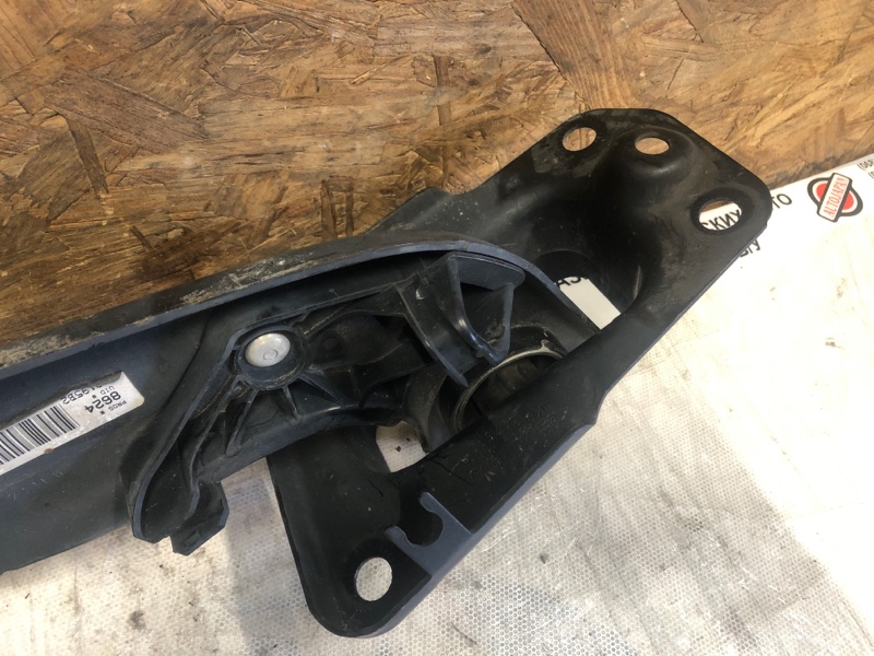 Рычаг задней подвески продольный задний правый VOLKSWAGEN JETTA USA 10-17 Седан 1.4L TSI I-4 Turbocharged Рычаг задней подвески продольный задний правый VOLKSWAGEN JETTA USA 10-17 Седан 1.4L TSI I-4 Turbocharged