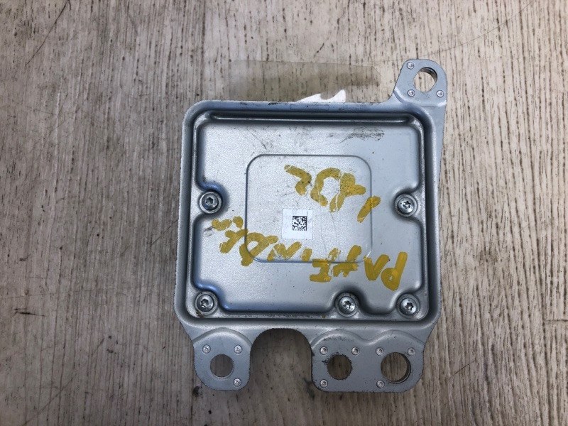 Блок управления AIRBAG PATHFINDER R52 12-21 2013 R52 3.5 VQ35DE