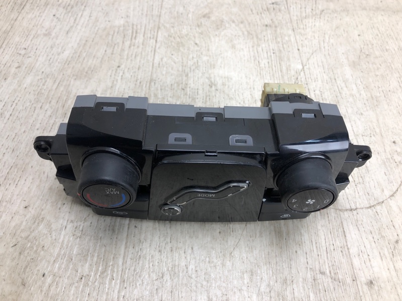 Блок управления печкой HYUNDAI SONATA YF 10-14 YF 2.4 G4KJ
