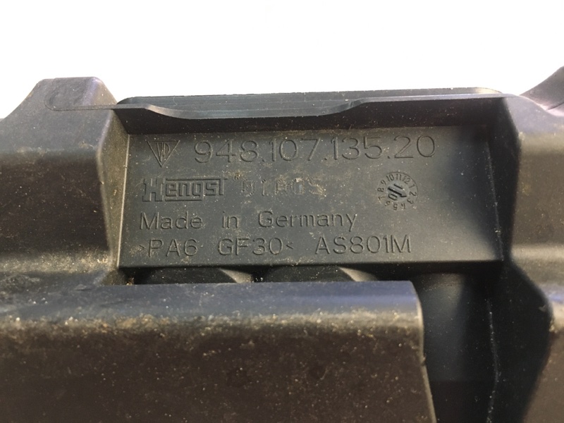 Клапан вентиляции картерных газов CAYENNE 10-18 2010 958 4.8 M48.02 Клапан вентиляции картерных газов CAYENNE 10-18 2010 958 4.8 M48.02