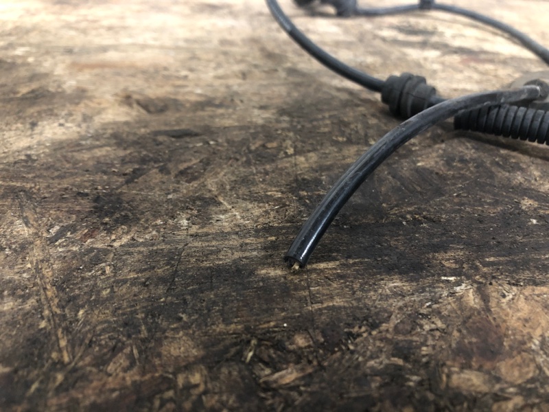 Датчик ABS задний правый HYUNDAI ACCENT RB 10- 1.6L 4 Датчик ABS задний правый HYUNDAI ACCENT RB 10- 1.6L 4