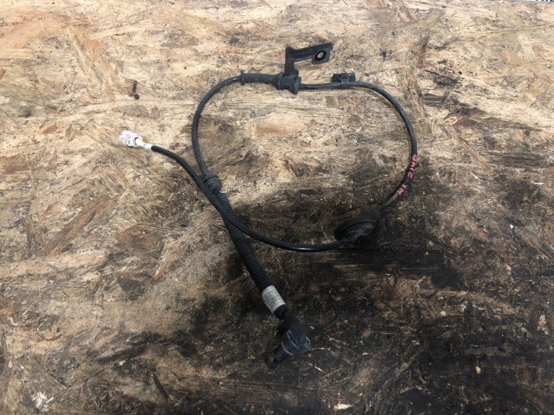 Запчасть датчик abs задний левый HYUNDAI ACCENT RB 10- 2011 1.6L 4 95680-1R000 Б/У Датчик ABS задний левый HYUNDAI ACCENT RB 10- 2011 1.6L 4 95680-1R000 Б/У