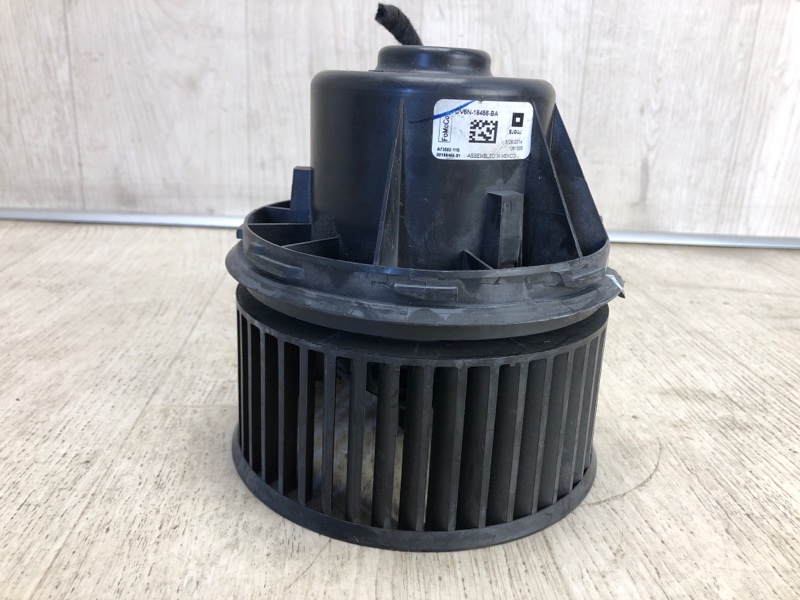 Моторчик печки ESCAPE 12-19 2014 TM2 2.0 HDTX