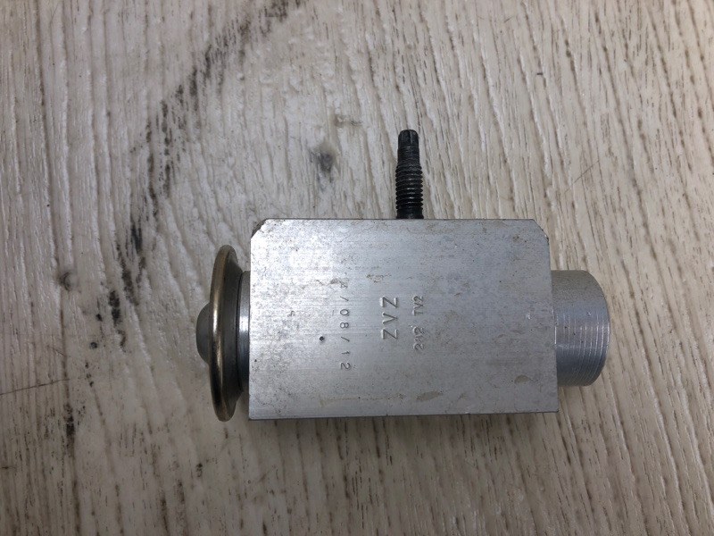 Клапан кондиционера ESCAPE 12-19 2014 TM2 2.0 HDTX