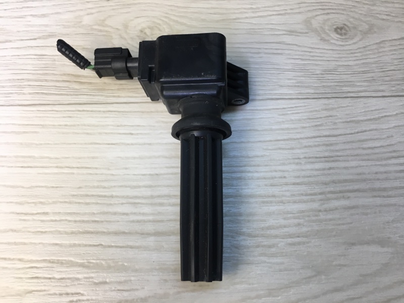 Запчасть катушка зажигания FORD FOCUS 10-18 2011 BK 2.0 XQDA CM5Z-12029-K Б/У Катушка зажигания FORD FOCUS 10-18 2011 BK 2.0 XQDA CM5Z-12029-K Б/У