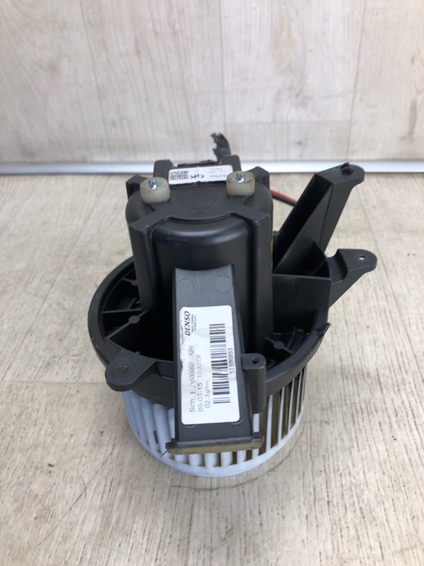 Моторчик печки RENEGADE (BU) 14- 2015 BU 2.4 ED6 Моторчик печки RENEGADE (BU) 14- 2015 BU 2.4 ED6