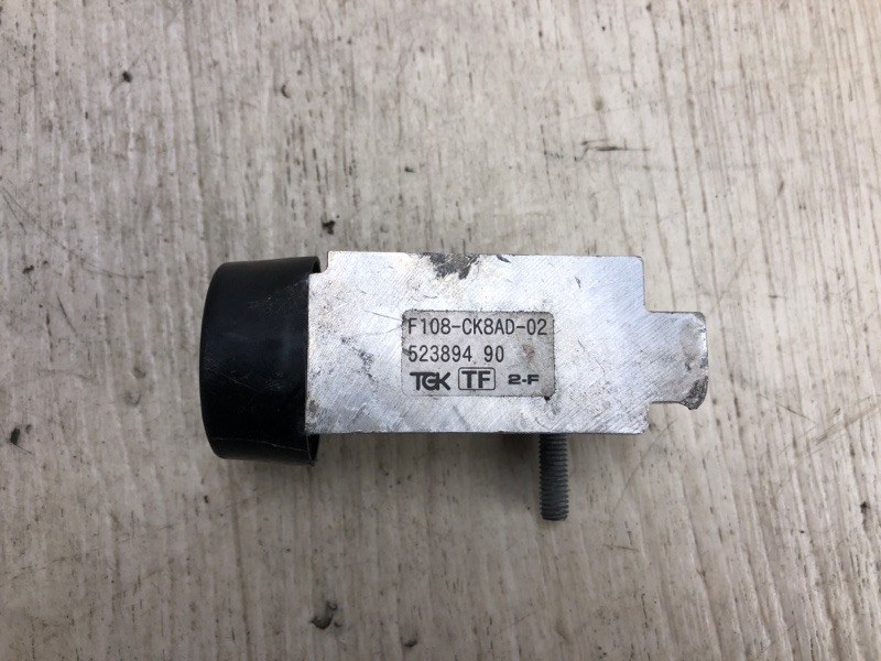 Клапан кондиционера HYUNDAI SONATA YF 10-14 2012 YF 2.0 G4KH 97626-3R000 Б/У