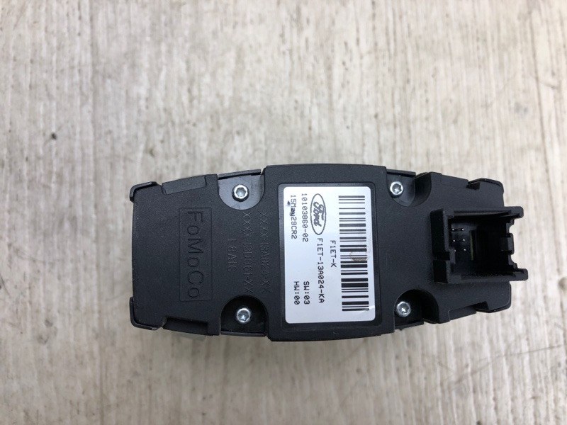 Блок управления освещением FOCUS 10-18 2015 CB8 2.0 XQDA